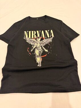 NIRVANA Black Graphic Angel Short Sleeve Tee